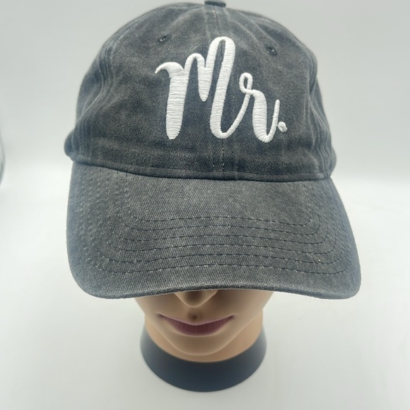 Mr & Mrs Baseball Caps Hats Bride & Groom Wedding Shower Honeymoon Embroidered - Picture 3 of 6